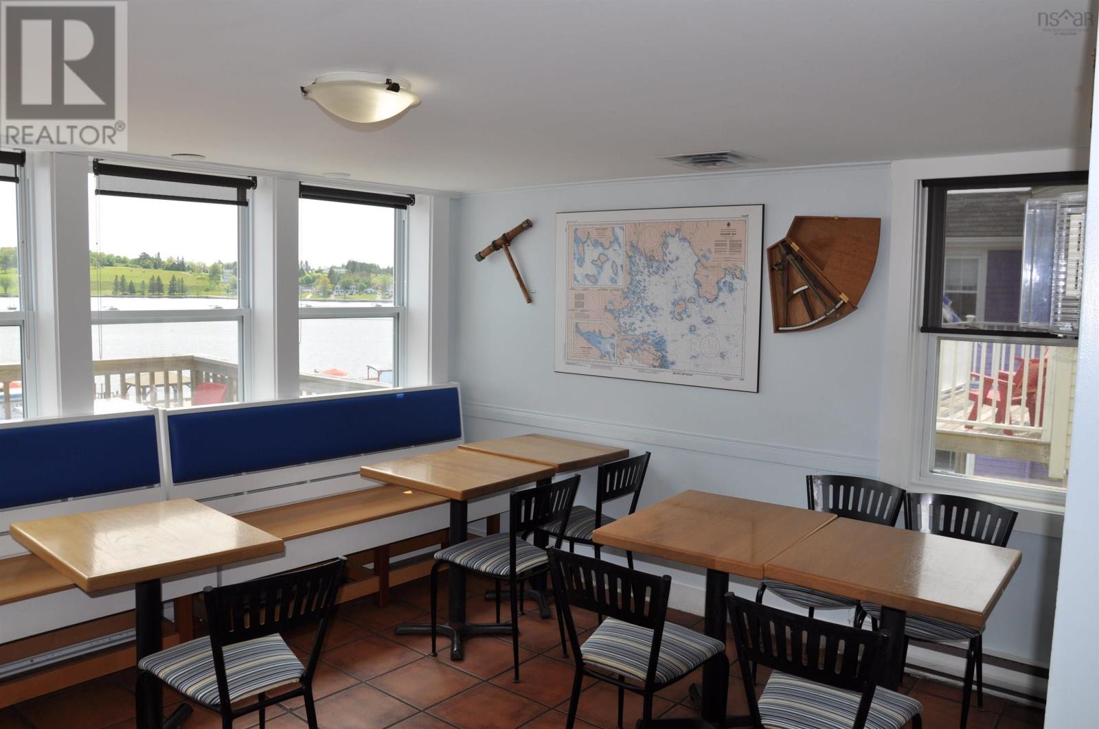 100 Montague Street, Lunenburg, Nova Scotia  B0J 2C0 - Photo 4 - 202508045