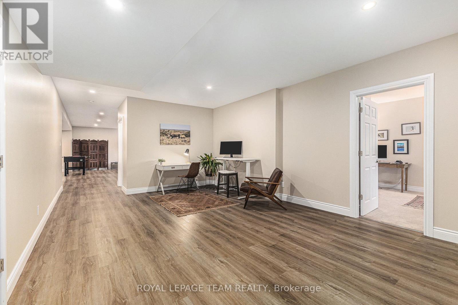 23 Cypress Gardens, Ottawa, Ontario  K2S 1W6 - Photo 28 - X12489126