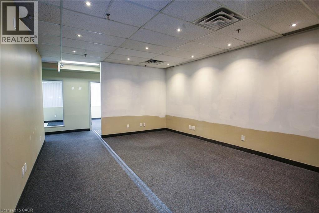 2140 Winston Park Drive Unit# 207, Oakville, Ontario  L6H 5W1 - Photo 4 - XH4184066