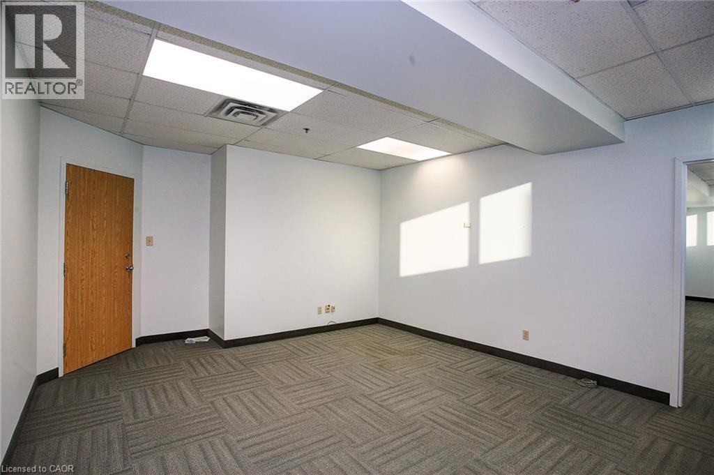 2150 Winston Park Drive Unit# 204, Oakville, Ontario  L6H 5W1 - Photo 4 - XH4184185