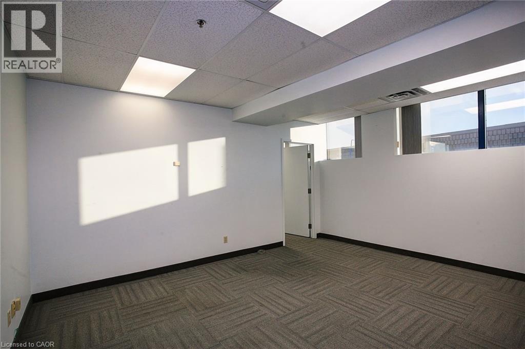 2150 Winston Park Drive Unit# 204, Oakville, Ontario  L6H 5W1 - Photo 3 - XH4184185