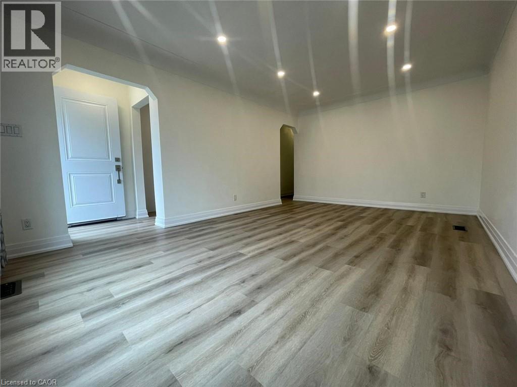 38 Warren Avenue Unit# 1, Hamilton, Ontario  L9A 3C6 - Photo 10 - 40781572