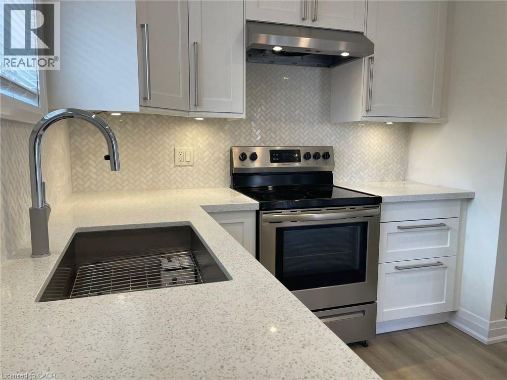 38 Warren Avenue Unit# 1, Hamilton, Ontario  L9A 3C6 - Photo 6 - 40781572