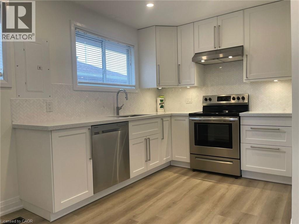 38 Warren Avenue Unit# 1, Hamilton, Ontario  L9A 3C6 - Photo 4 - 40781572