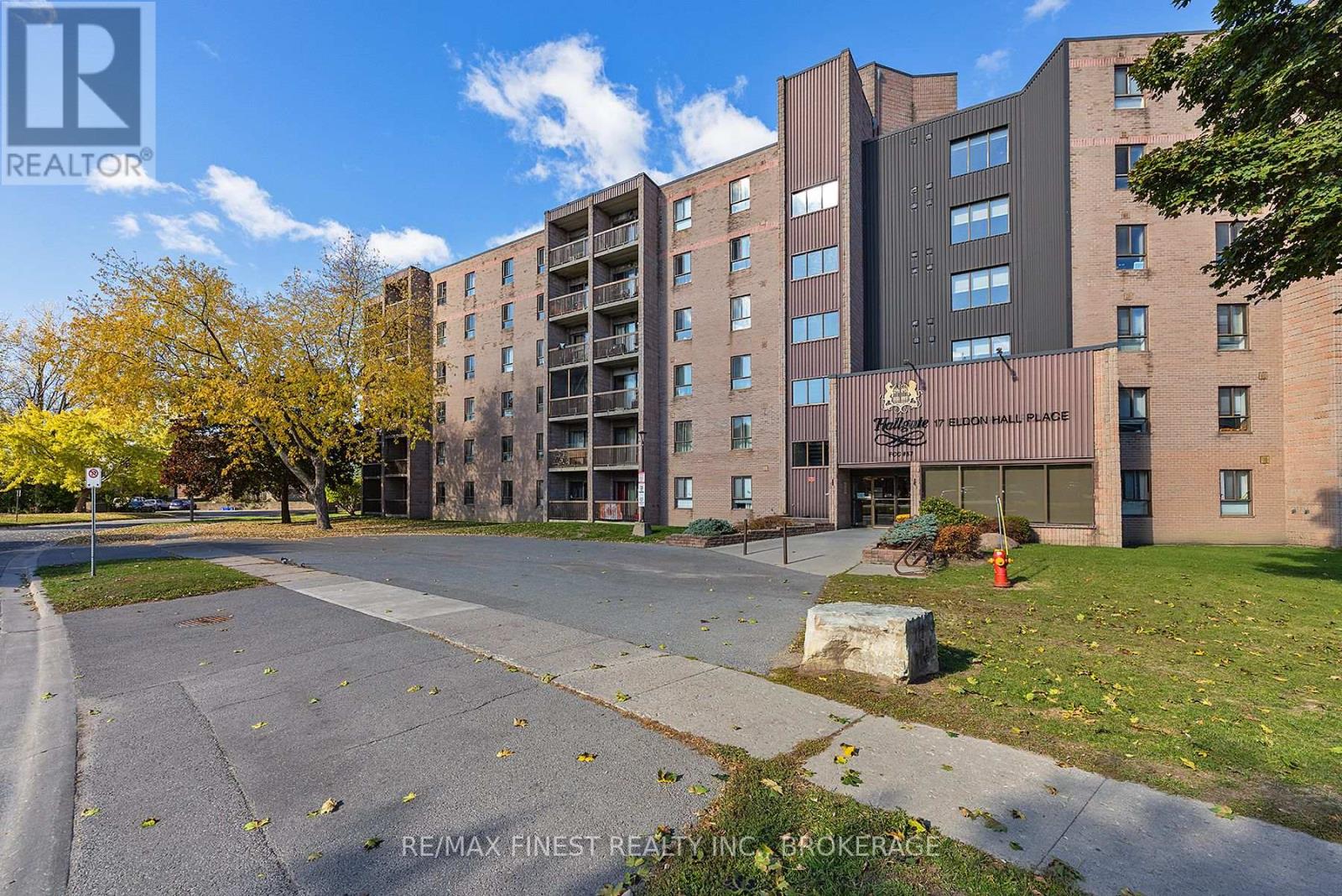 17 Eldon Hall Place, Kingston (Central City West), Ontario  K7M 7H5 - Photo 3 - X12489668