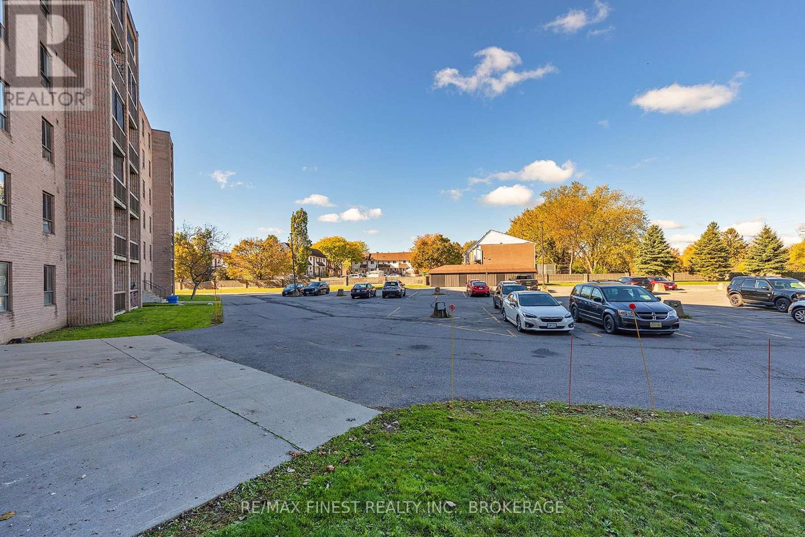 17 Eldon Hall Place, Kingston (Central City West), Ontario  K7M 7H5 - Photo 32 - X12489668