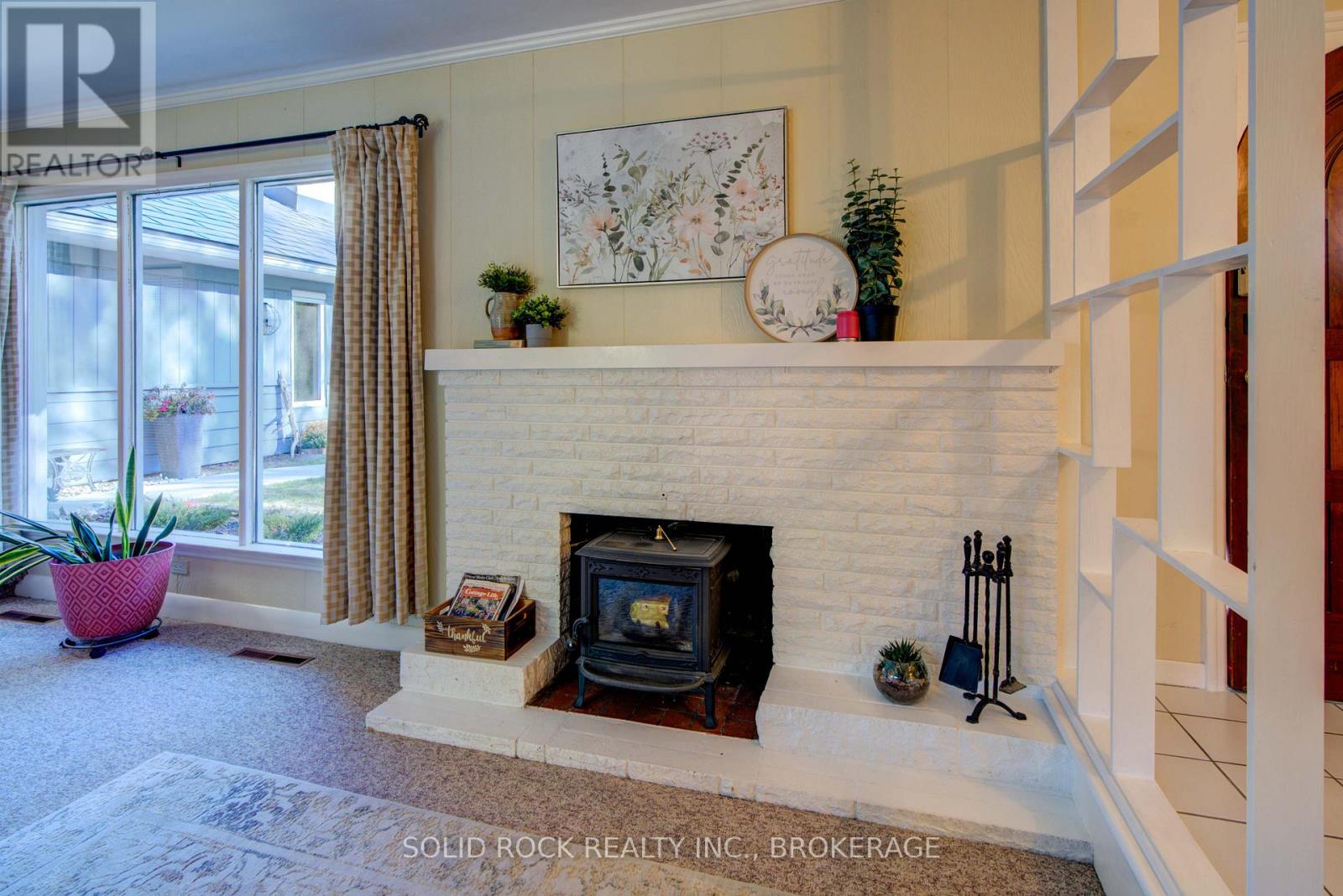 423 Mud Lake Road, Loyalist (Lennox And Addington - South), Ontario  K0H 2H0 - Photo 7 - X12489690