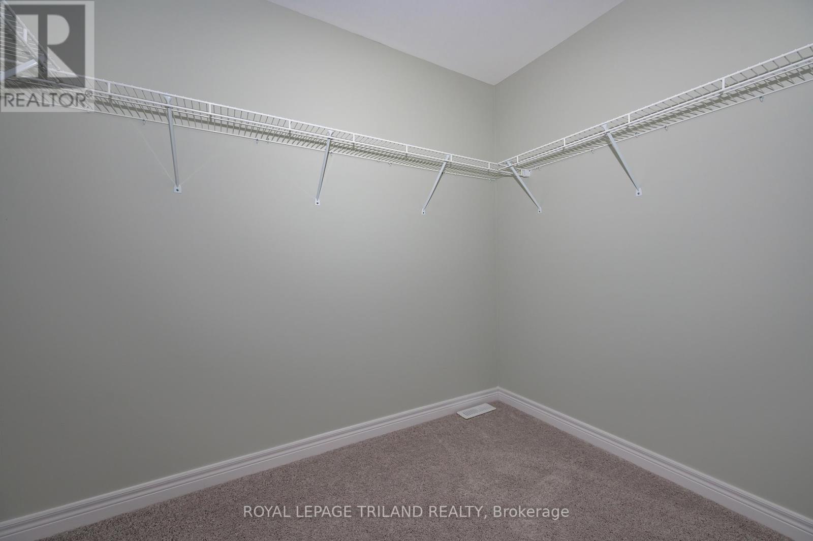 3650 Southbridge Avenue, London South (South W), Ontario  N6L 0G5 - Photo 23 - X12489608