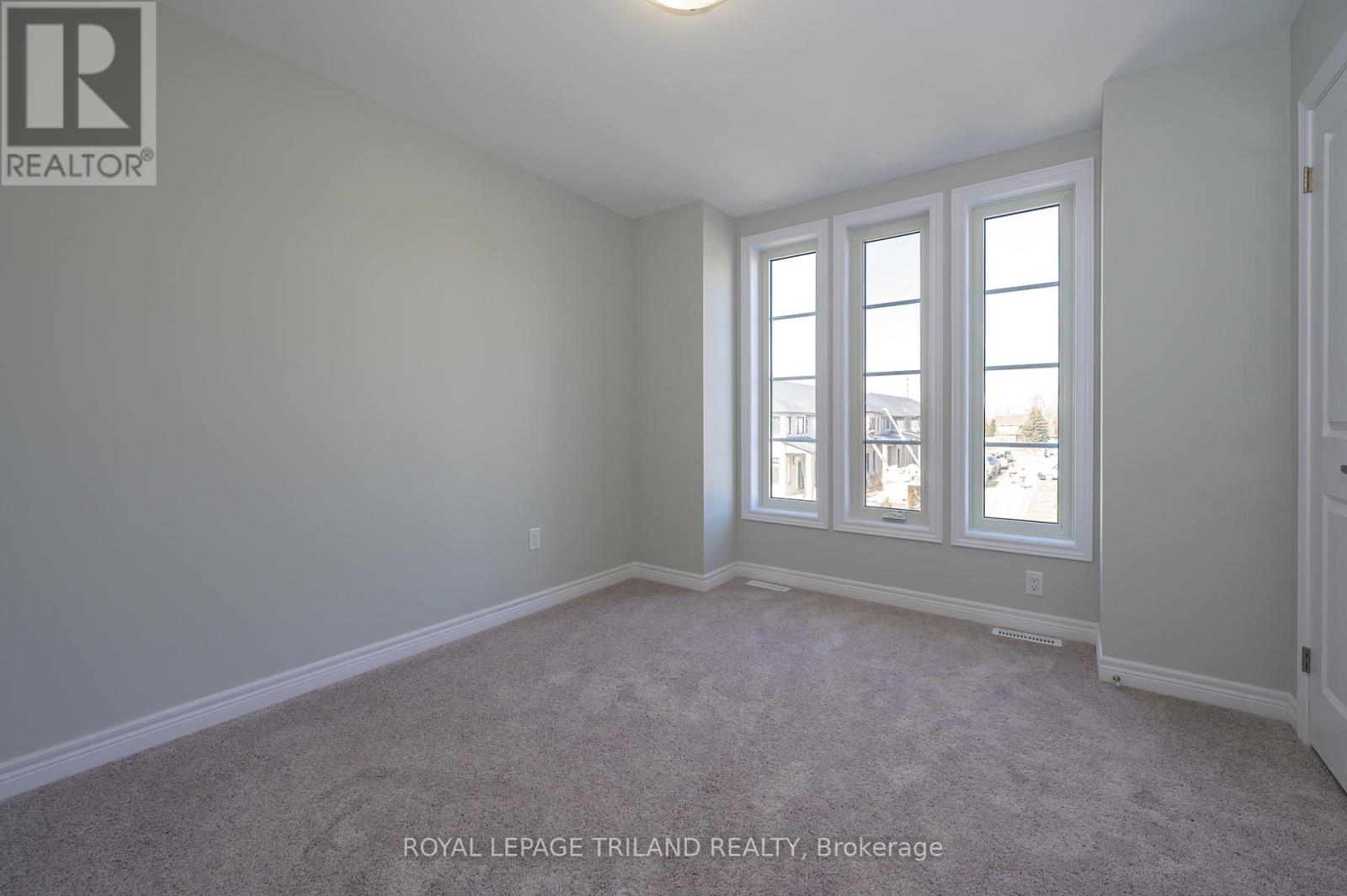 3650 Southbridge Avenue, London South (South W), Ontario  N6L 0G5 - Photo 24 - X12489608