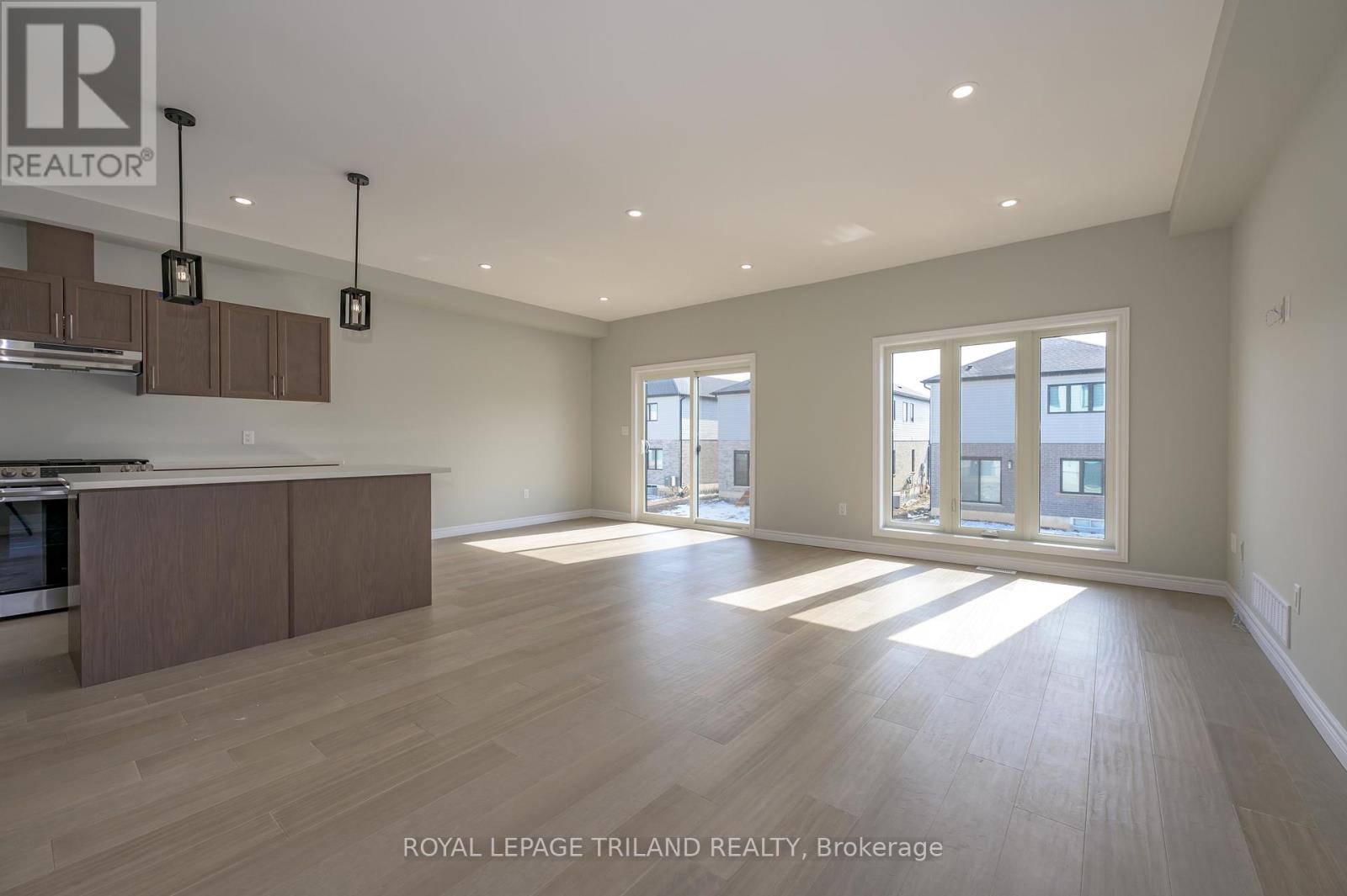 3650 Southbridge Avenue, London South (South W), Ontario  N6L 0G5 - Photo 5 - X12489608