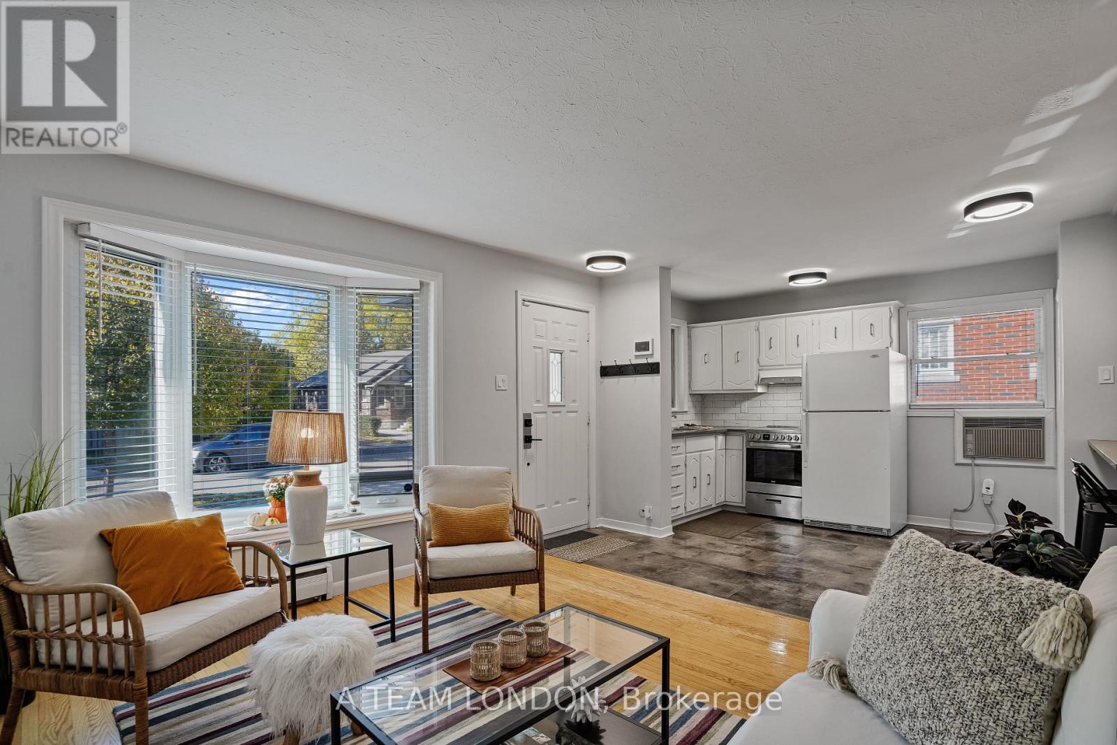 106 Thornton Avenue, London East, Ontario  N5Y 2Y5 - Photo 8 - X12489618