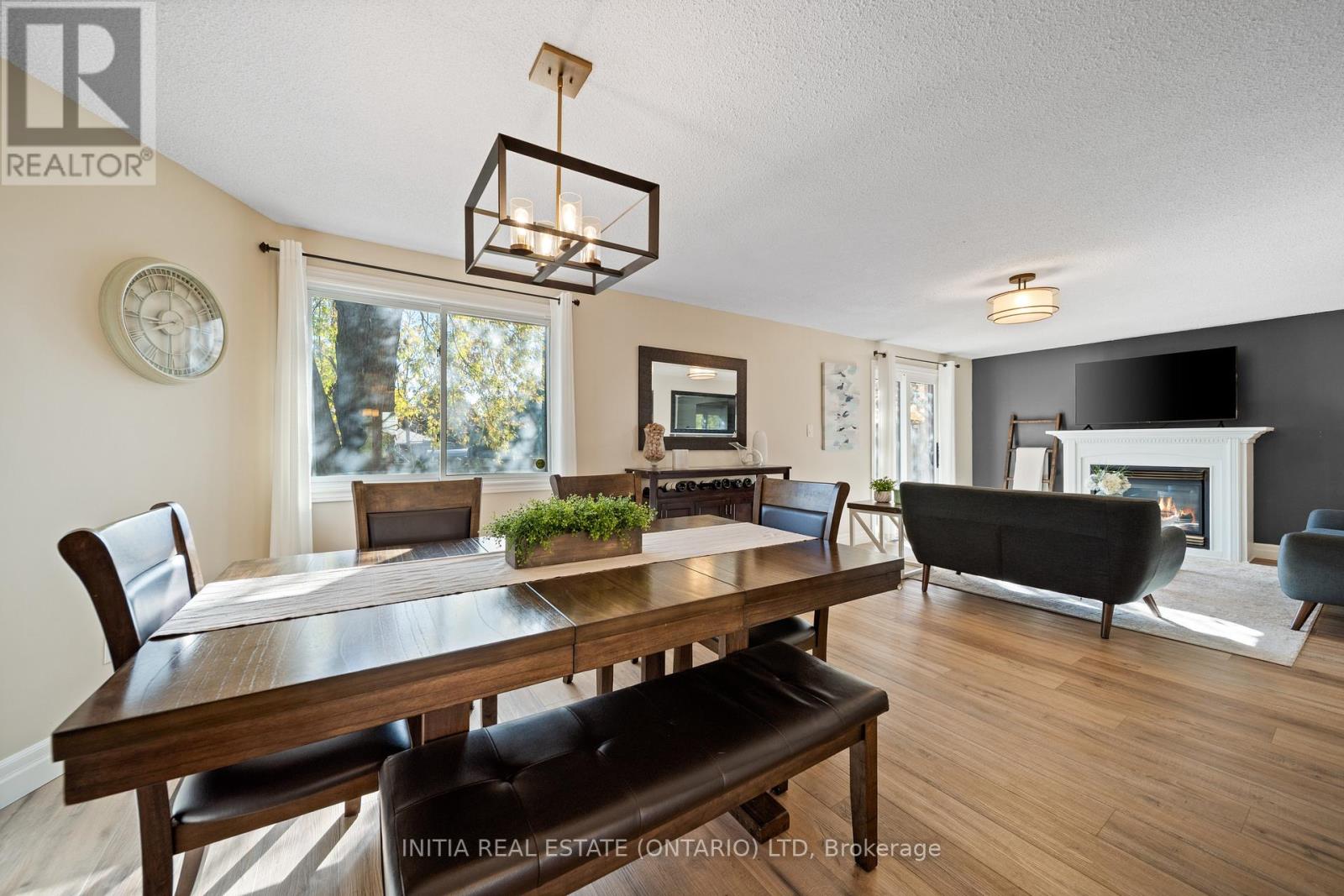 784 Homeview Road, London South (South Q), Ontario  N6C 5S6 - Photo 11 - X12489636