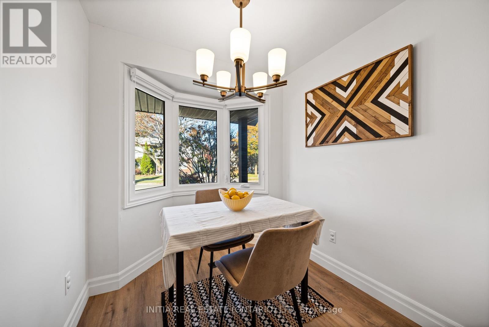 784 Homeview Road, London South (South Q), Ontario  N6C 5S6 - Photo 18 - X12489636