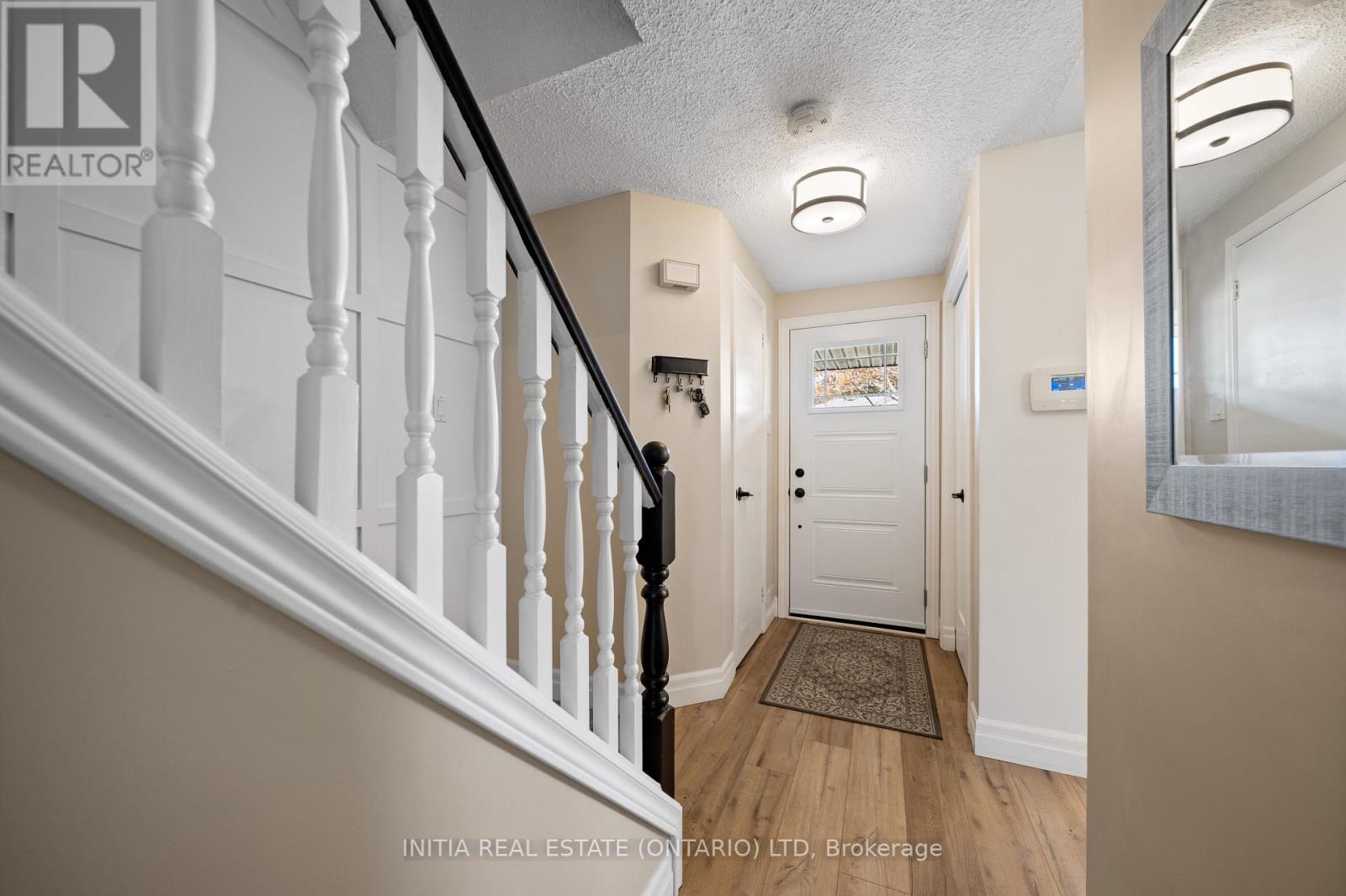 784 Homeview Road, London South (South Q), Ontario  N6C 5S6 - Photo 4 - X12489636