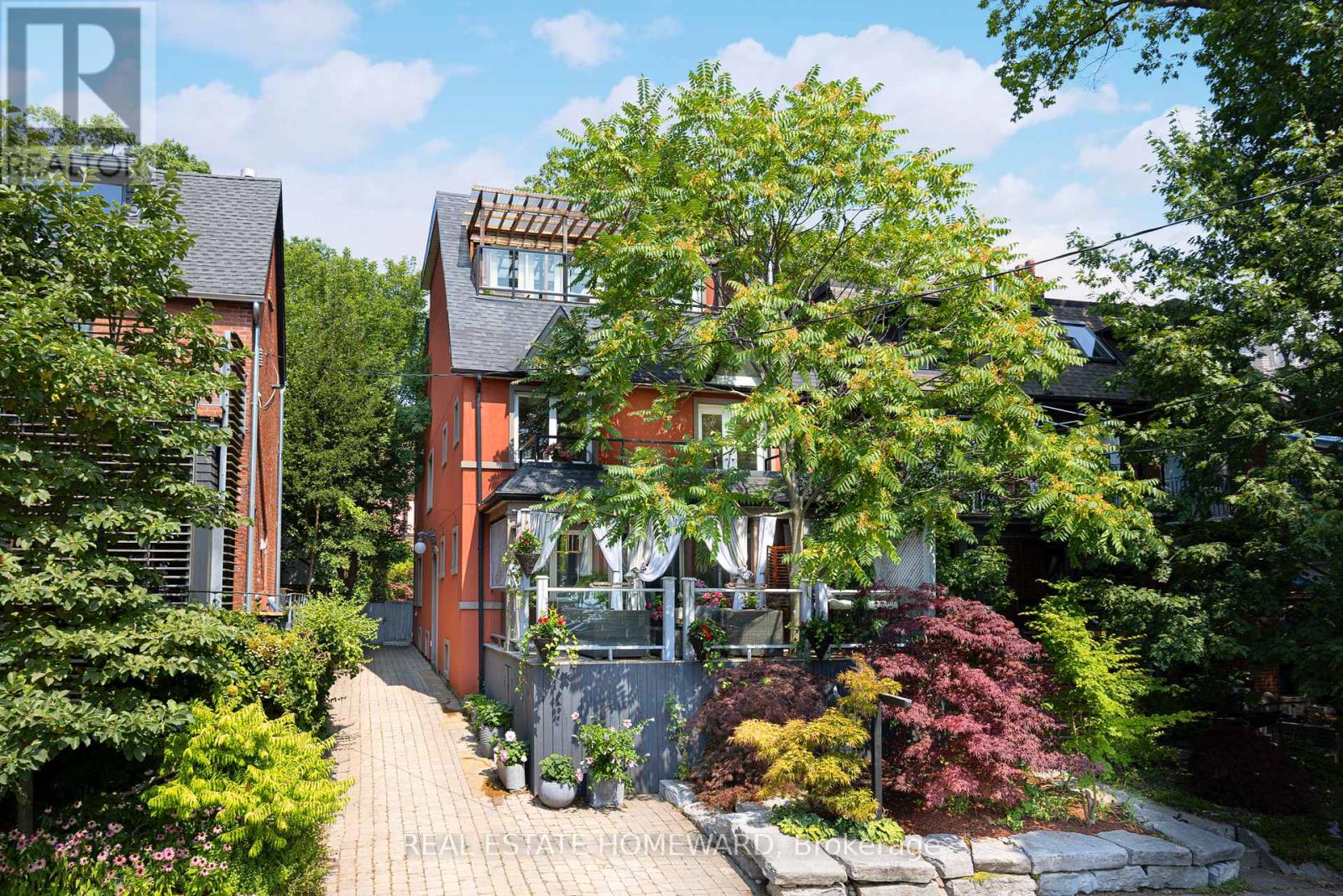 2 PARK AVENUE, Toronto, Ontario