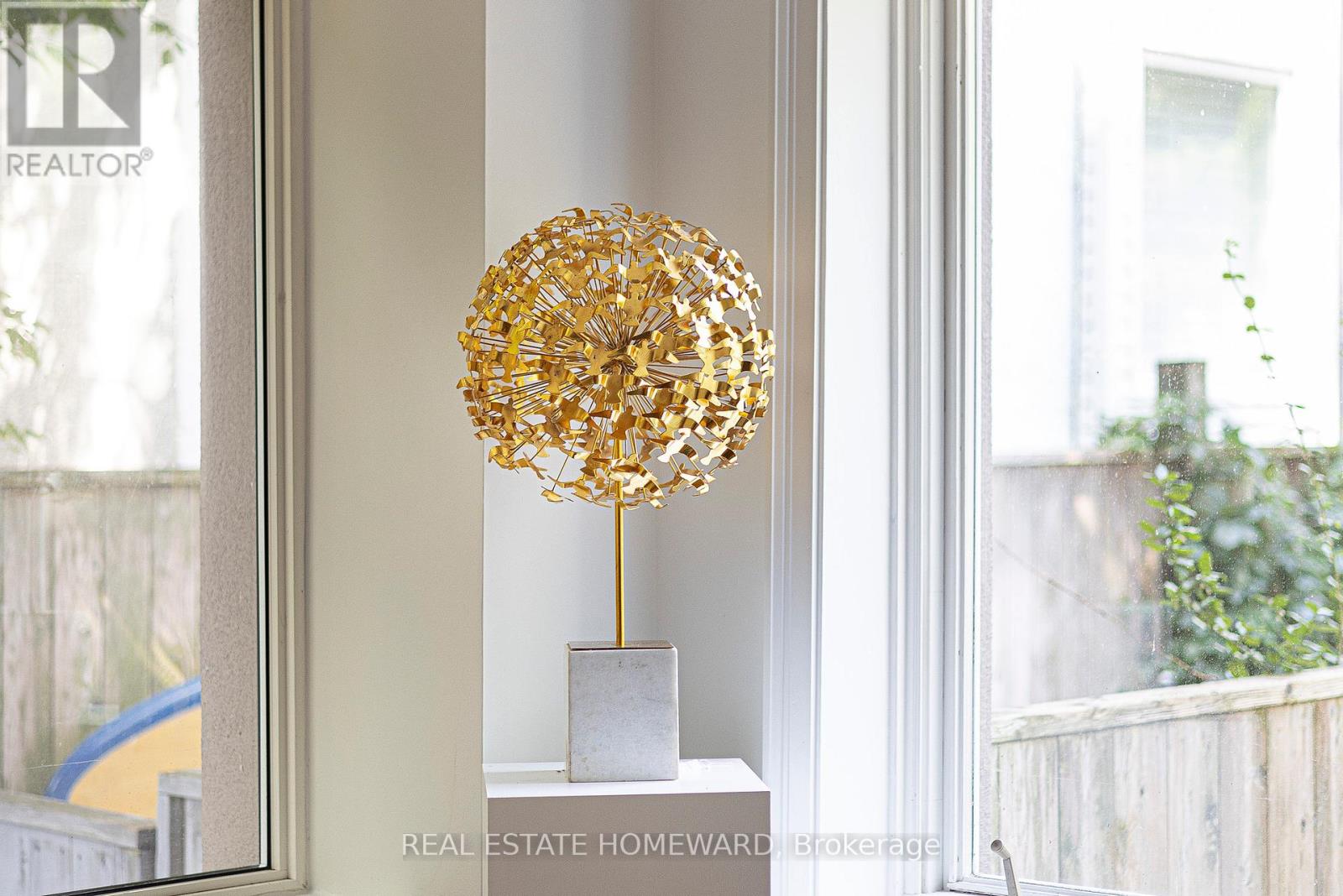 2 Park Avenue, Toronto, Ontario  M4E 1B6 - Photo 10 - E12489560