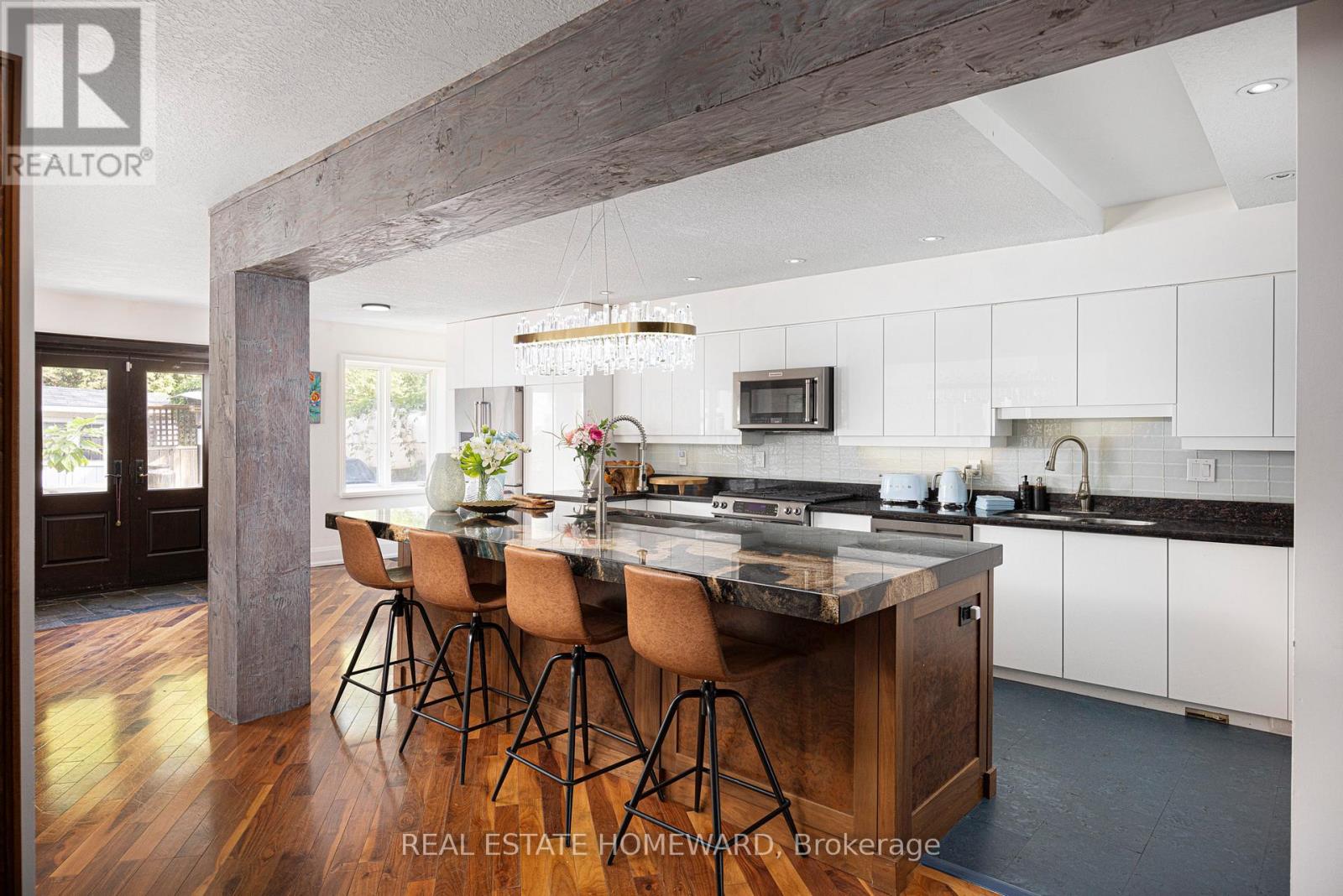 2 Park Avenue, Toronto, Ontario  M4E 1B6 - Photo 11 - E12489560