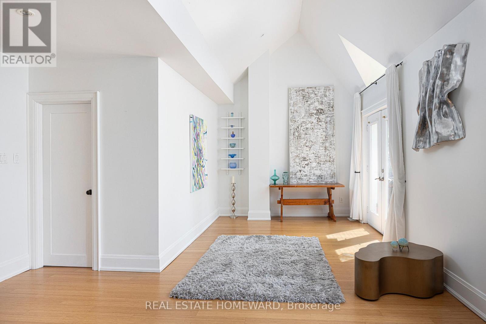 2 Park Avenue, Toronto, Ontario  M4E 1B6 - Photo 21 - E12489560