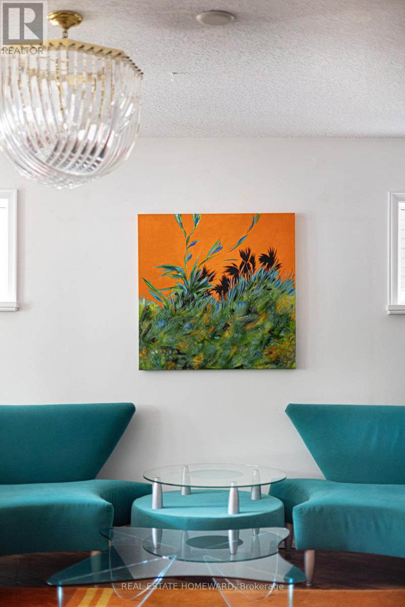 2 Park Avenue, Toronto, Ontario  M4E 1B6 - Photo 4 - E12489560