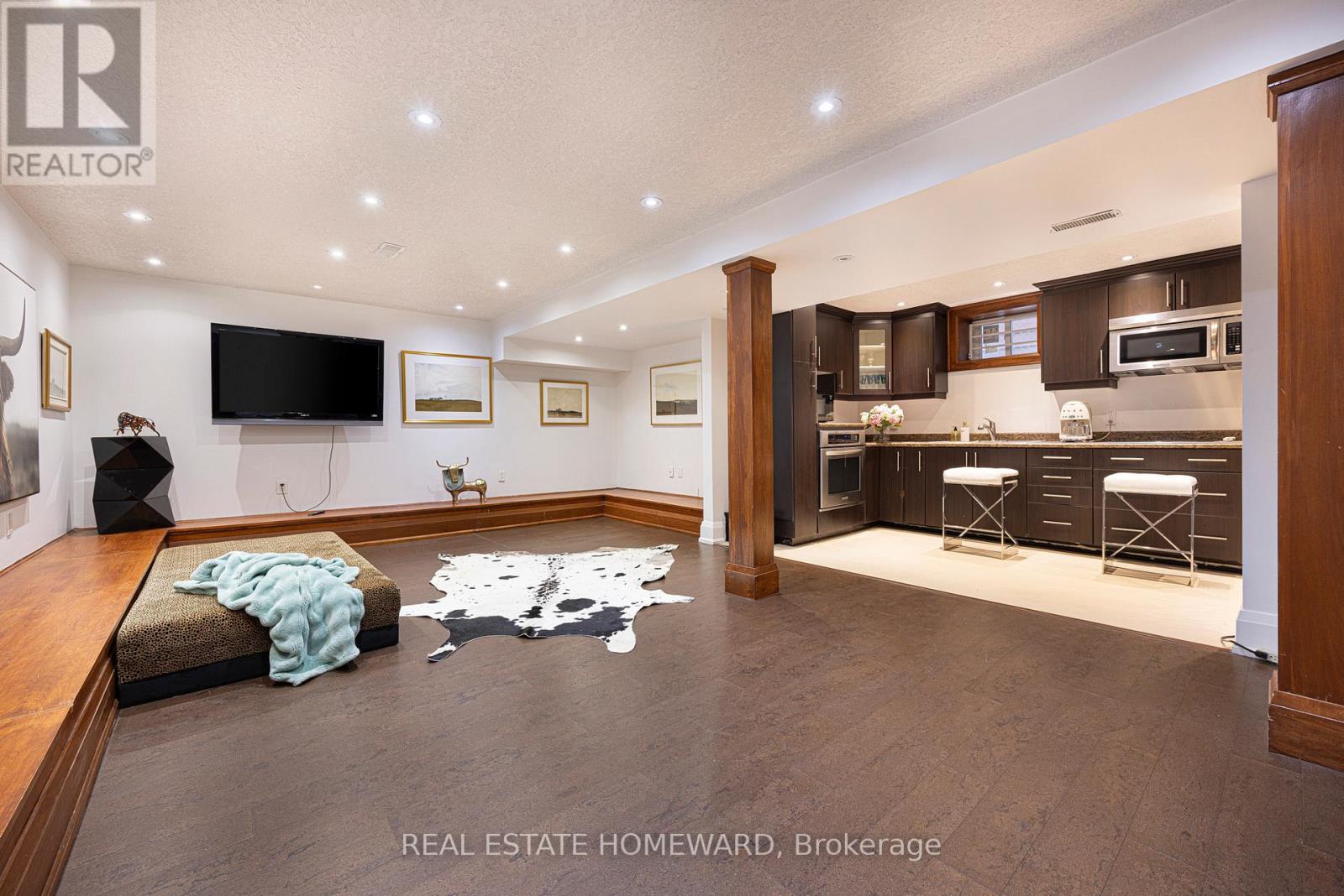 2 Park Avenue, Toronto, Ontario  M4E 1B6 - Photo 46 - E12489560