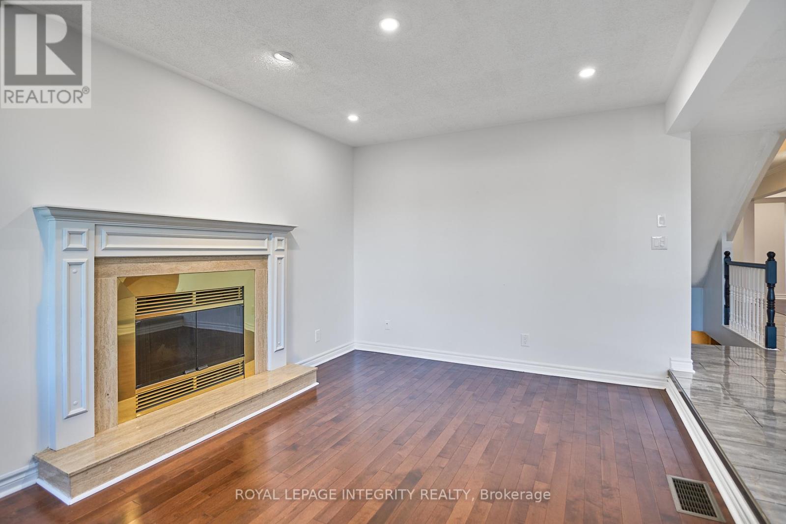 223 Mcgibbon Drive, Ottawa, Ontario  K2L 3Y6 - Photo 18 - X12489566