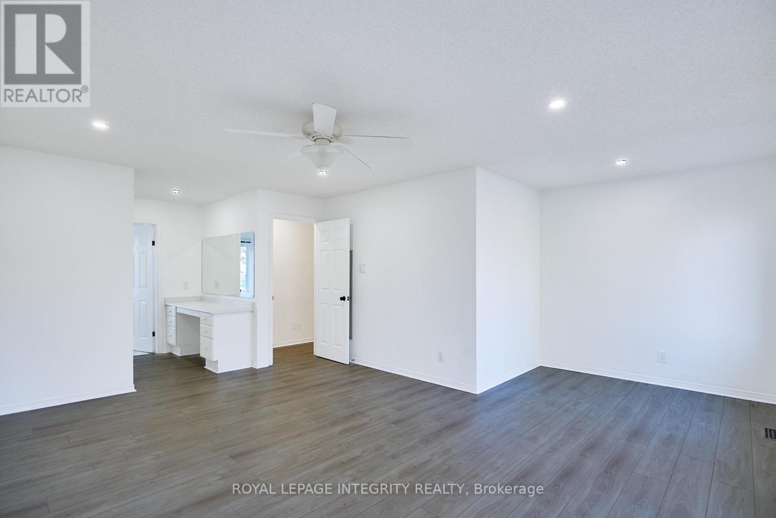 223 Mcgibbon Drive, Ottawa, Ontario  K2L 3Y6 - Photo 23 - X12489566