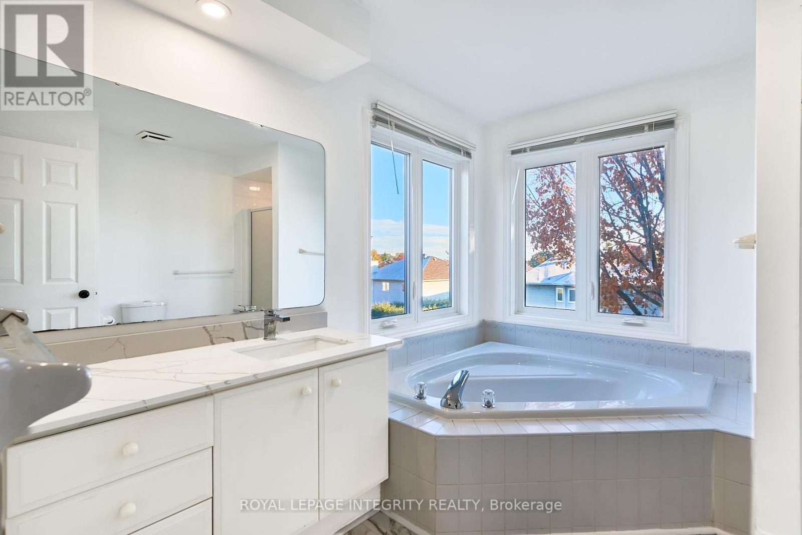 223 Mcgibbon Drive, Ottawa, Ontario  K2L 3Y6 - Photo 24 - X12489566