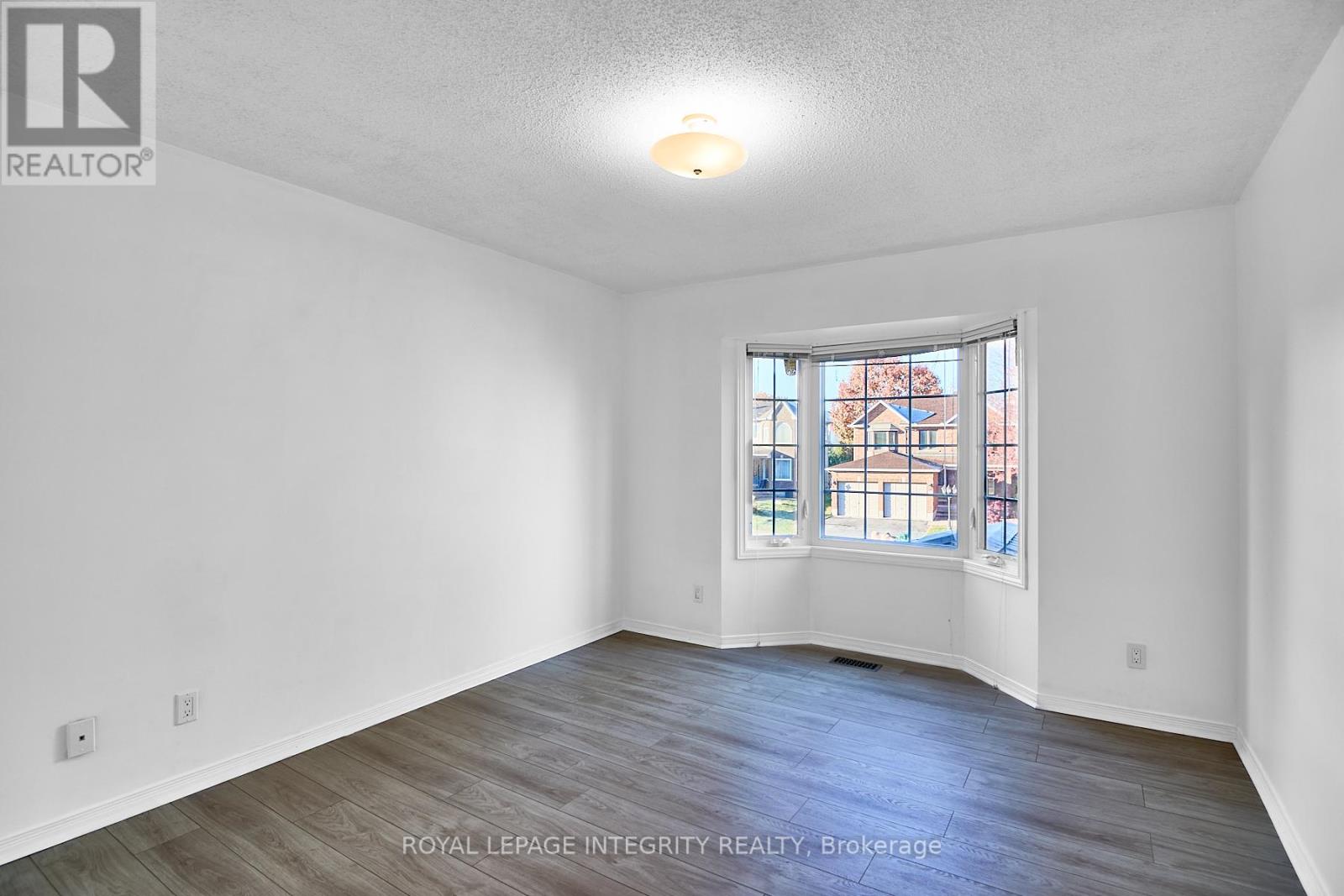 223 Mcgibbon Drive, Ottawa, Ontario  K2L 3Y6 - Photo 26 - X12489566