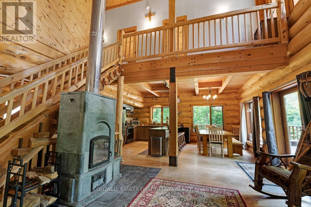 540 Ski Hill Road, Mississippi Mills, Ontario  K0A 2X0 - Photo 11 - X12489644