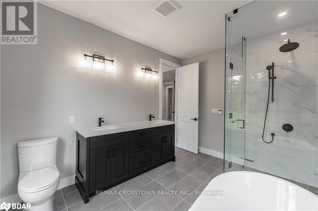 32 Alpine Way, Oro-Medonte (Horseshoe Valley), Ontario  L0L 2L0 - Photo 21 - S12375066