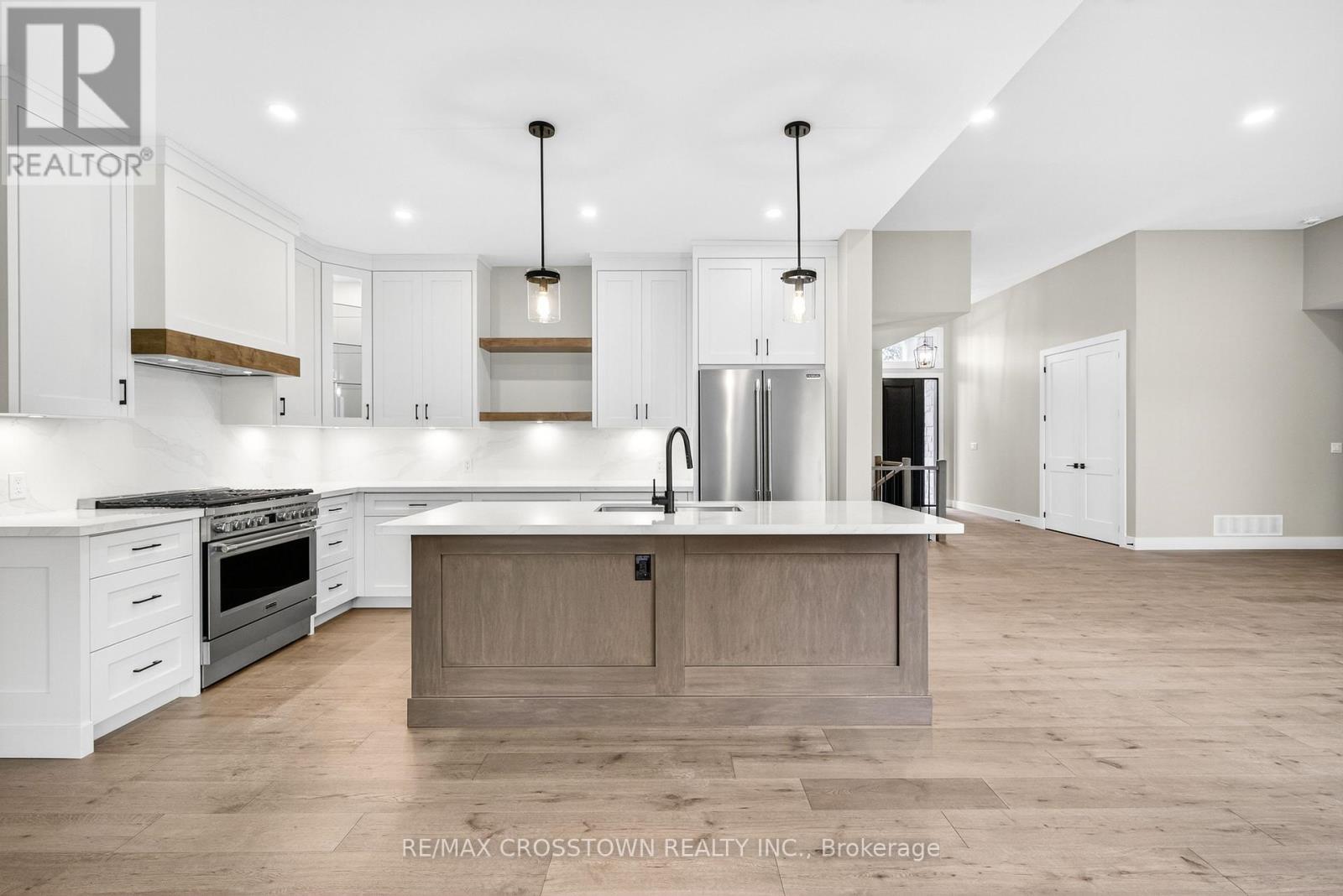 32 Alpine Way, Oro-Medonte (Horseshoe Valley), Ontario  L0L 2L0 - Photo 50 - S12375066