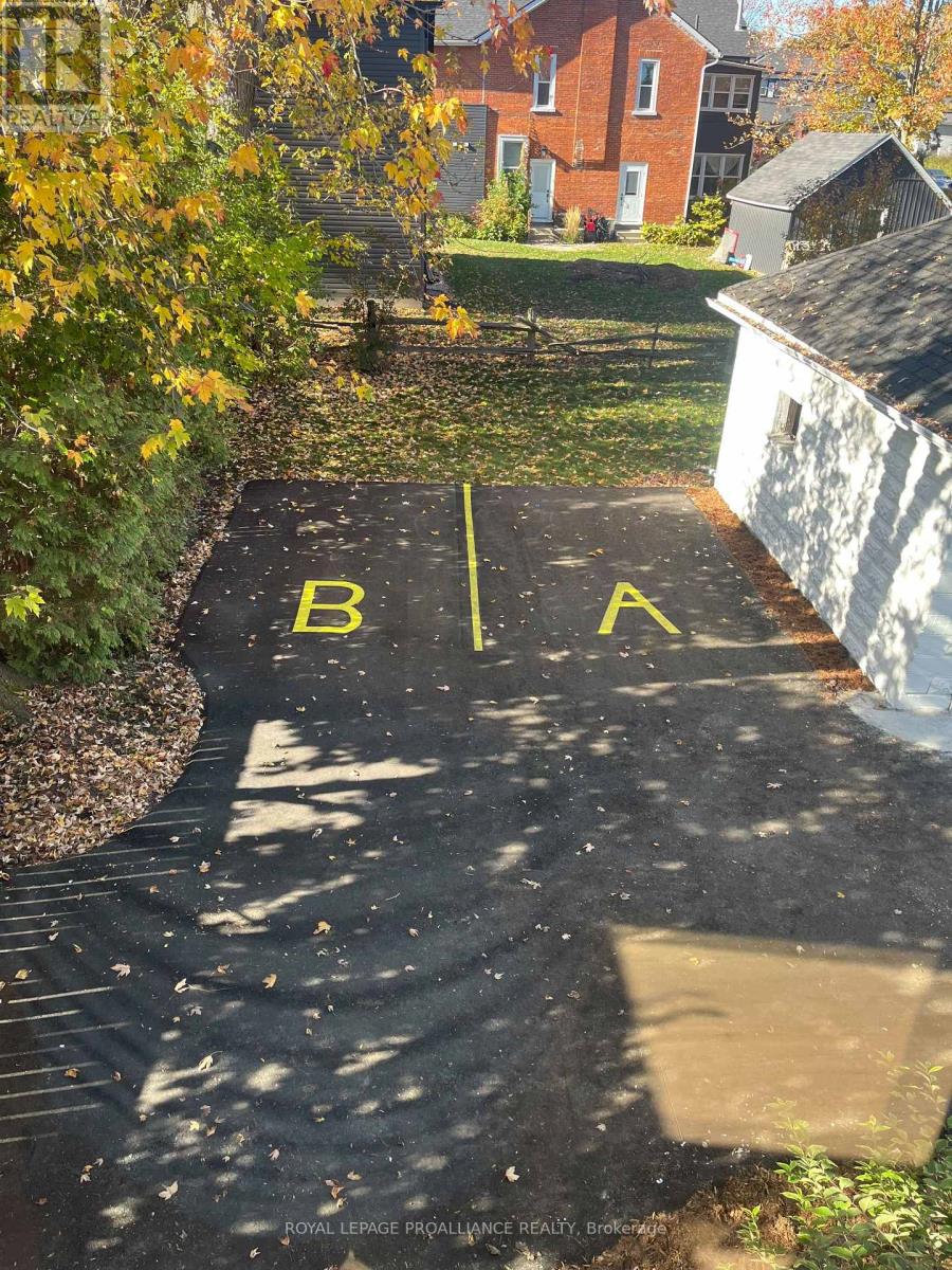 B - 220 Foster Avenue, Belleville, Ontario K8N 3R2 - Photo 18 - X12484262