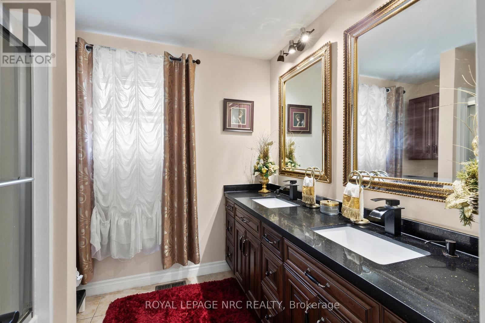 86 Huntington Lane, St. Catharines, Ontario  L2S 3R6 - Photo 22 - X12489594