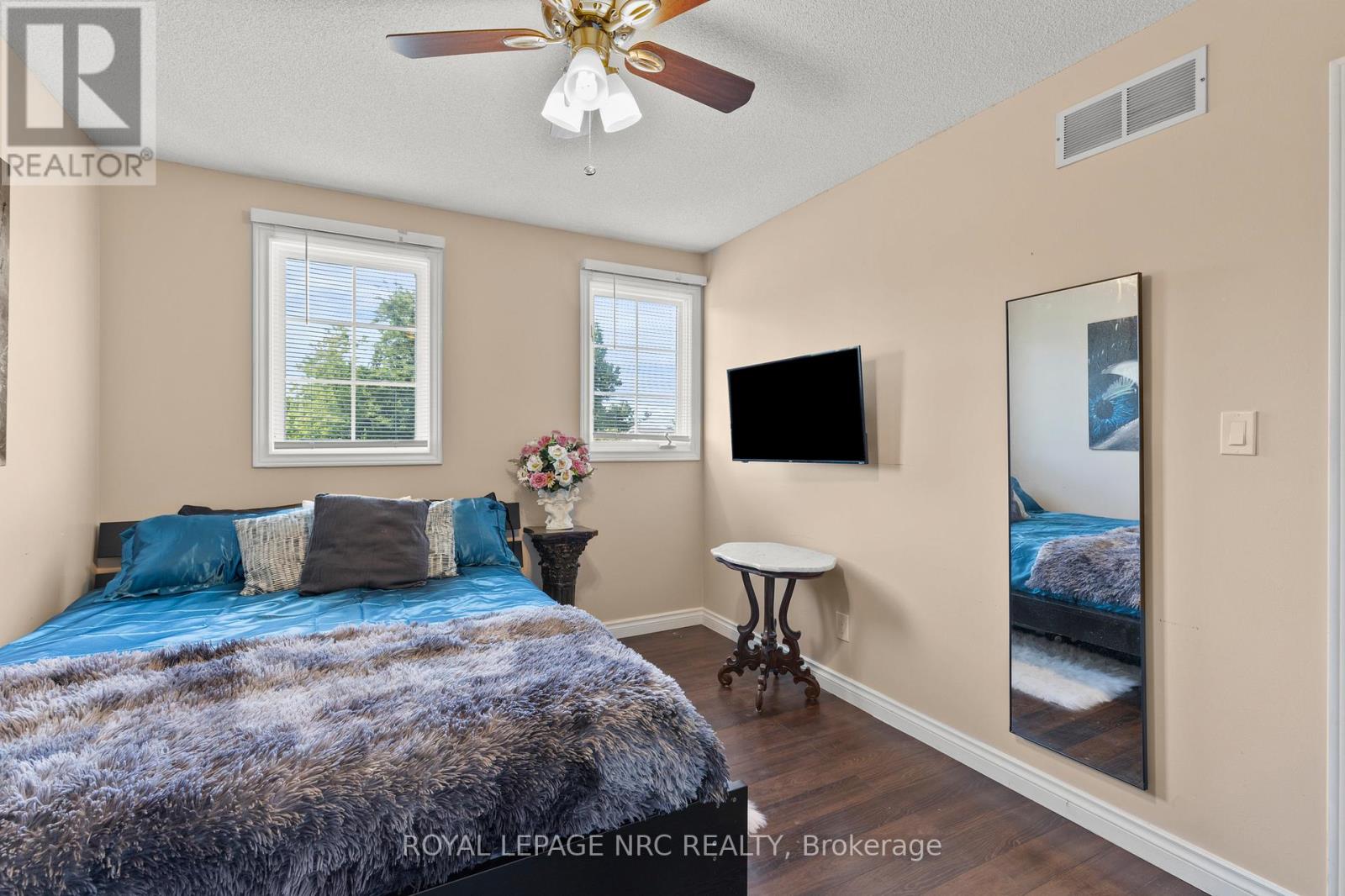 86 Huntington Lane, St. Catharines, Ontario  L2S 3R6 - Photo 27 - X12489594