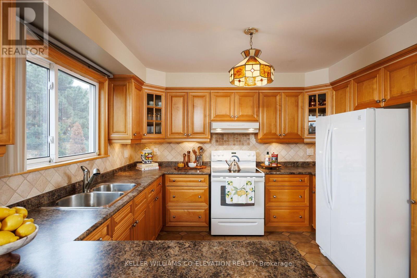 73 Queenston Crescent, Vaughan, Ontario  L4L 4A1 - Photo 14 - N12489536