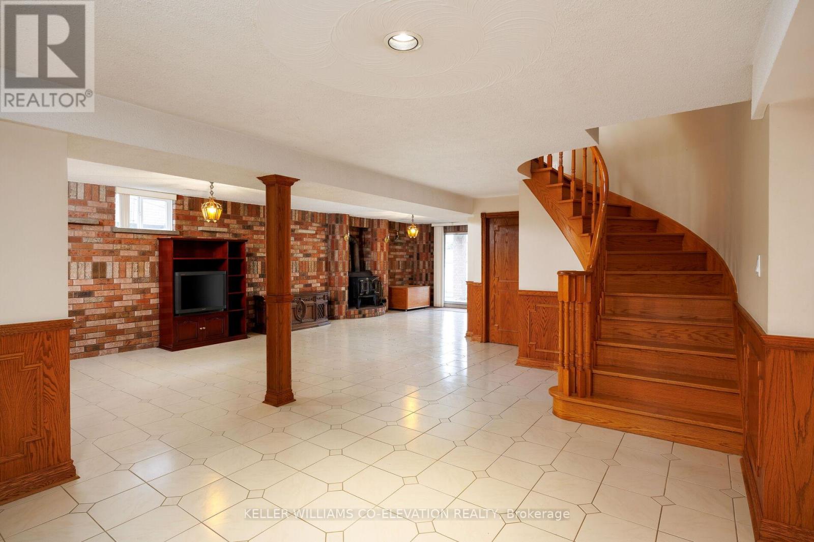 73 Queenston Crescent, Vaughan, Ontario  L4L 4A1 - Photo 34 - N12489536