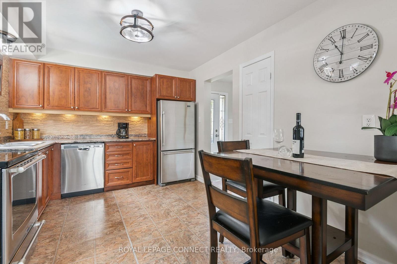 22 Crawford Rose Drive, Aurora, Ontario  L4G 4P3 - Photo 12 - N12489550