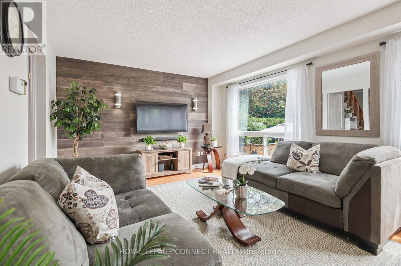 22 Crawford Rose Drive, Aurora, Ontario  L4G 4P3 - Photo 13 - N12489550