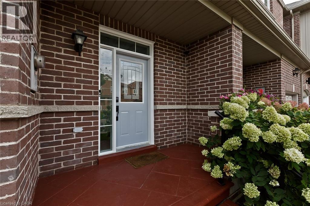 355 Hobbs Crescent, Milton, Ontario  L9T 0J3 - Photo 3 - 40784287