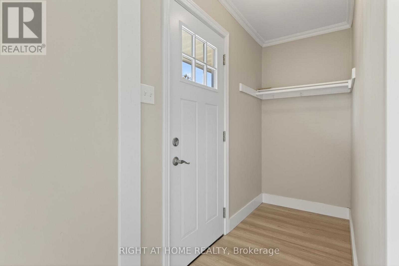 11 Newton Street, Barrie (Wellington), Ontario  L4M 3N2 - Photo 15 - S12489544