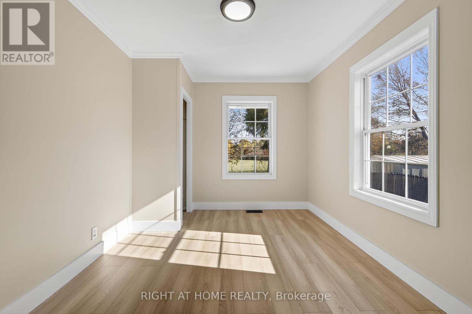 11 Newton Street, Barrie (Wellington), Ontario  L4M 3N2 - Photo 20 - S12489544