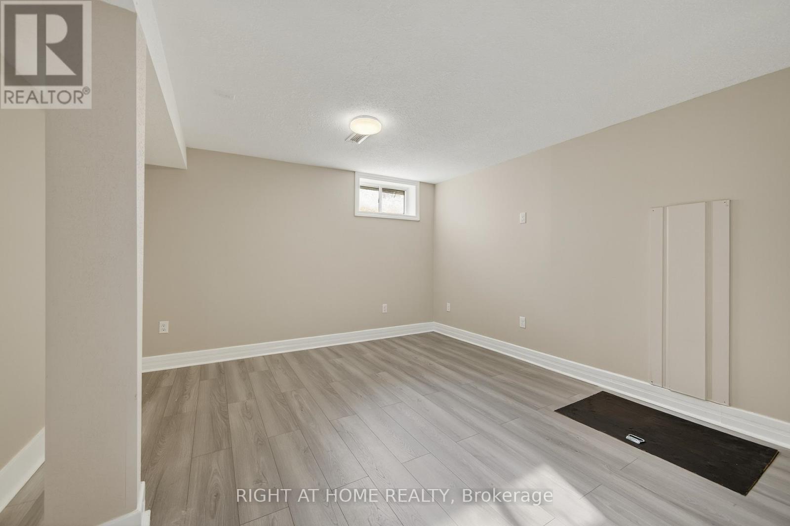 11 Newton Street, Barrie (Wellington), Ontario  L4M 3N2 - Photo 37 - S12489544