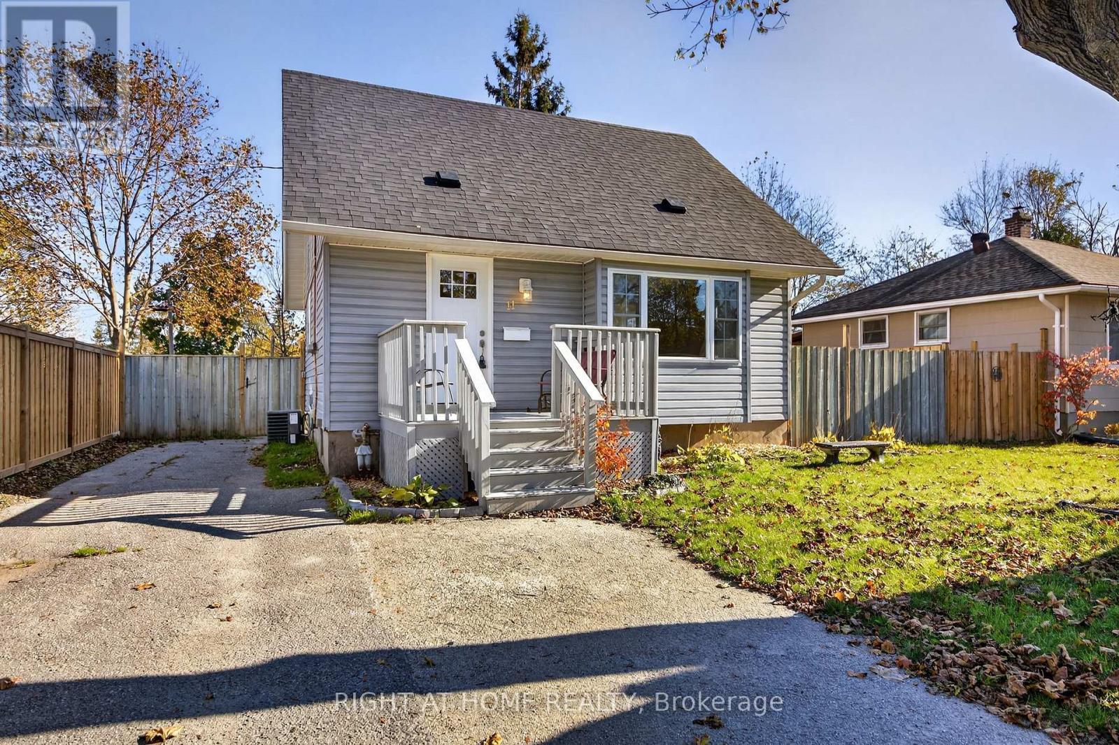 11 Newton Street, Barrie (Wellington), Ontario  L4M 3N2 - Photo 38 - S12489544