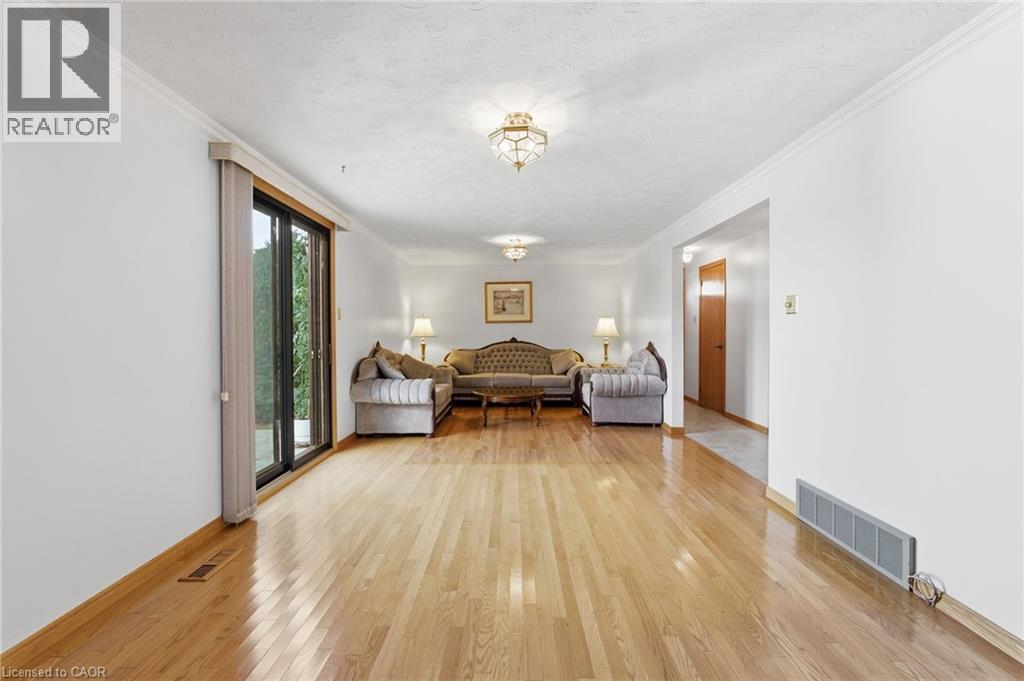 16 Tara Court, Hamilton, Ontario  L8K 6E6 - Photo 28 - 40779484