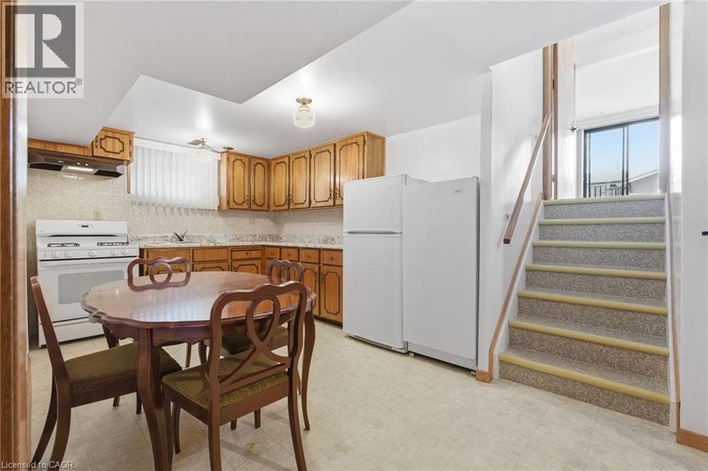 16 Tara Court, Hamilton, Ontario  L8K 6E6 - Photo 30 - 40779484