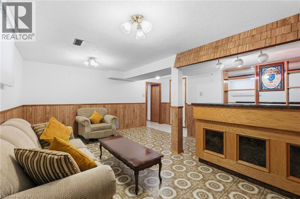 16 Tara Court, Hamilton, Ontario  L8K 6E6 - Photo 34 - 40779484