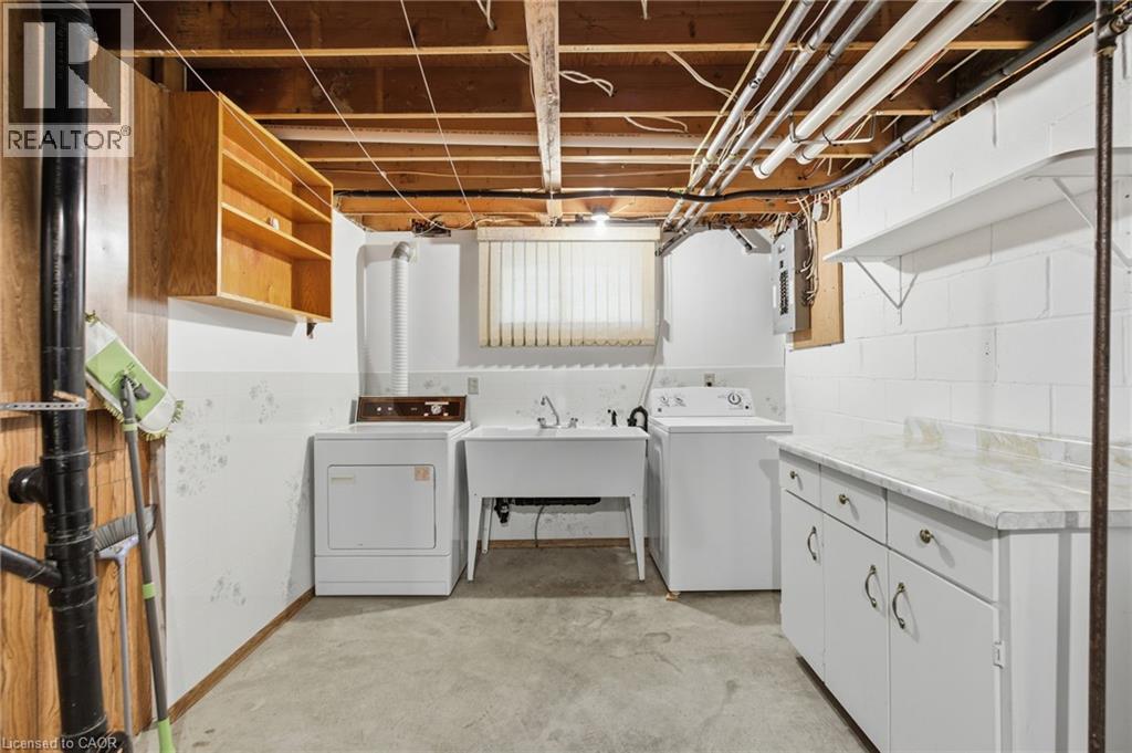 16 Tara Court, Hamilton, Ontario  L8K 6E6 - Photo 36 - 40779484