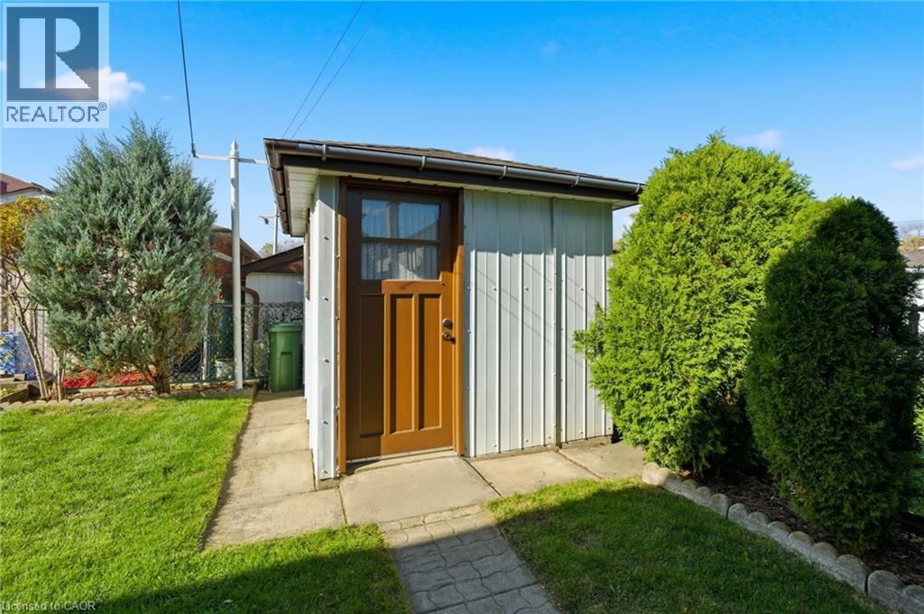 16 Tara Court, Hamilton, Ontario  L8K 6E6 - Photo 40 - 40779484