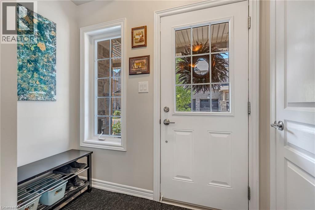 215 Dundas Street E Unit# 27, Waterdown, Ontario  L8B 0X2 - Photo 3 - 40779525