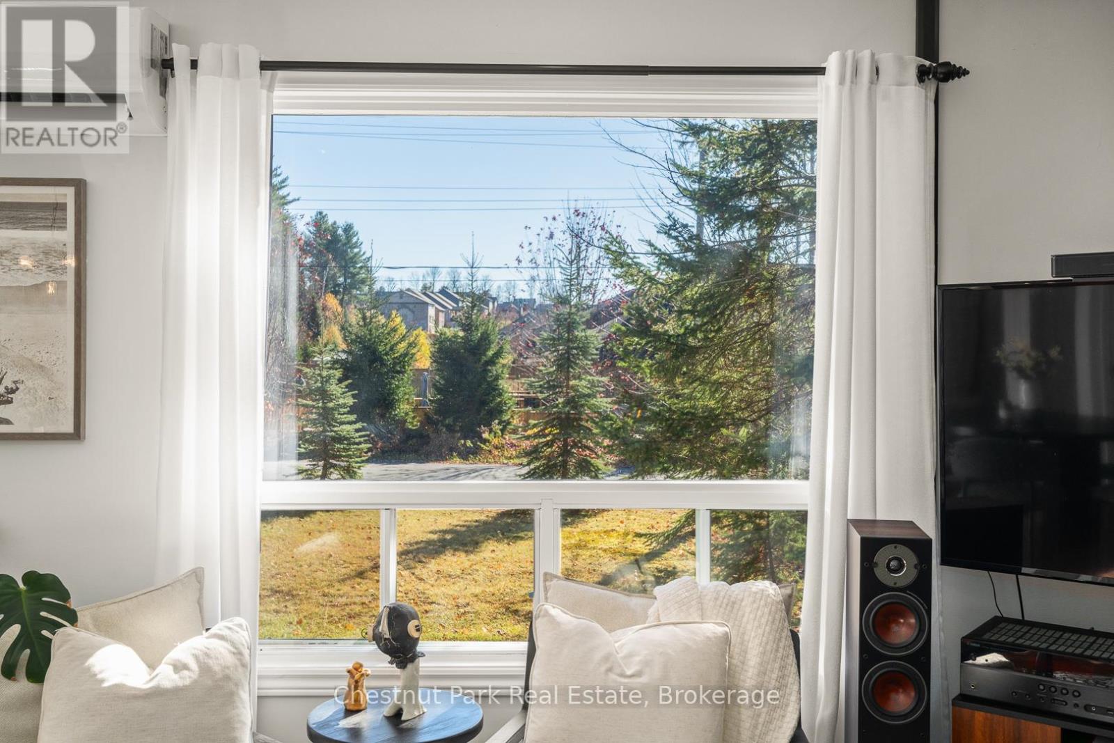 39 Golf Course Road, Huntsville, Ontario  P1H 1N7 - Photo 12 - X12489708